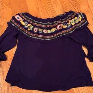 boutique top! worn a couple times.. great conditio